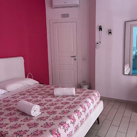 Vomerooms Napoli Eksteriør billede