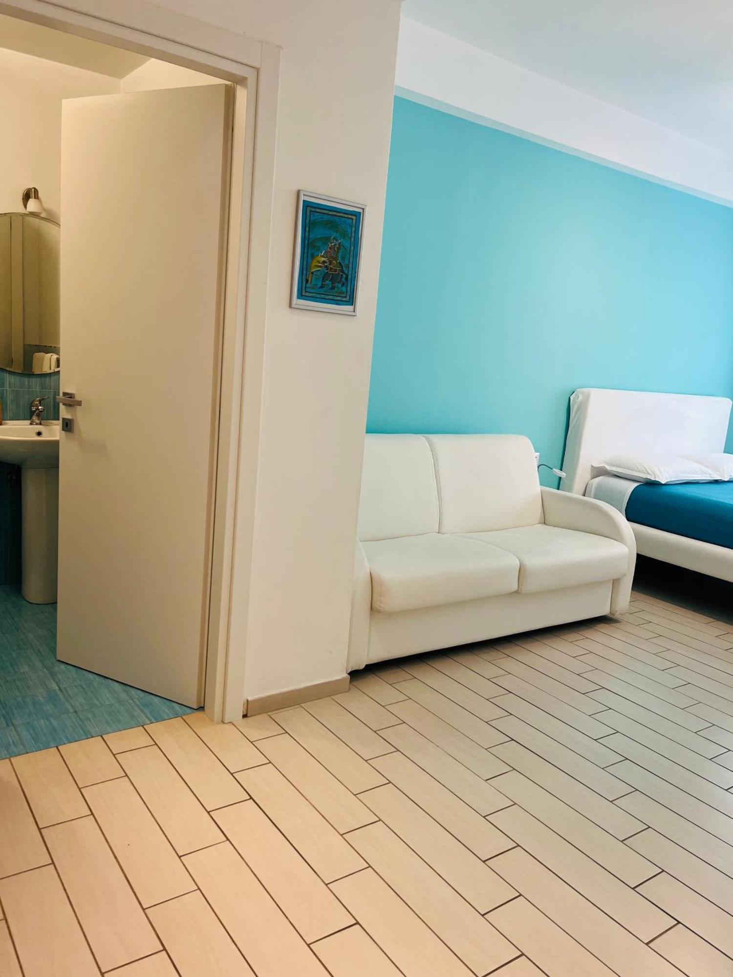 Vomerooms Napoli Eksteriør billede